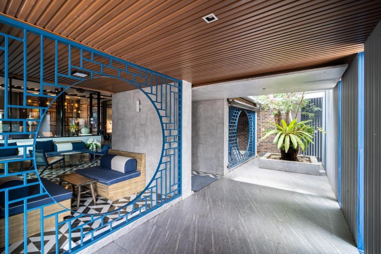 Bhukitta Boutique Hotel Phuket Town Exterior photo