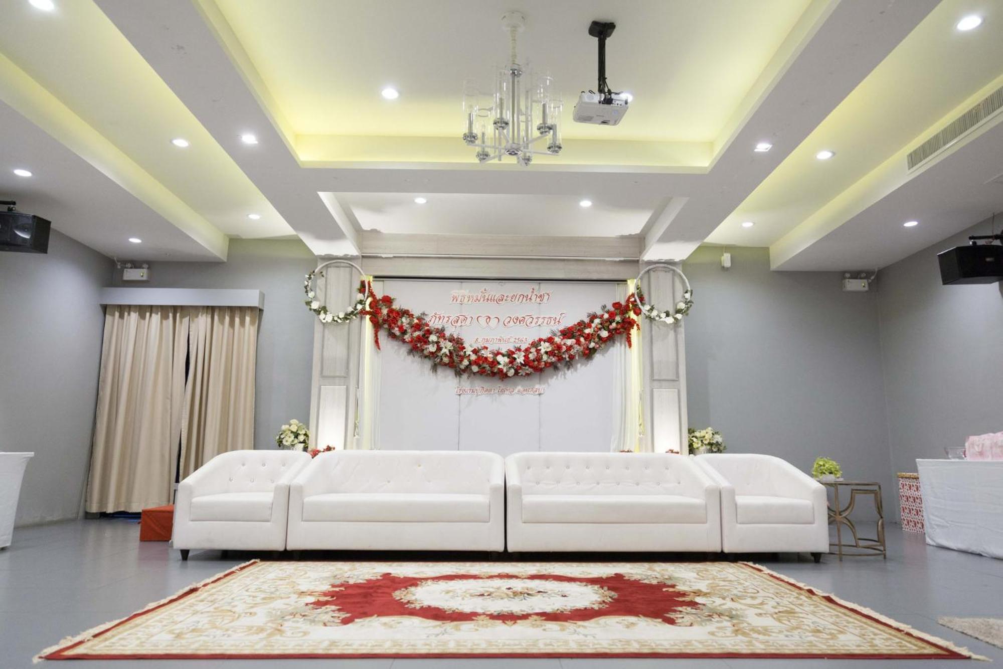 Bhukitta Boutique Hotel Phuket Town Exterior photo
