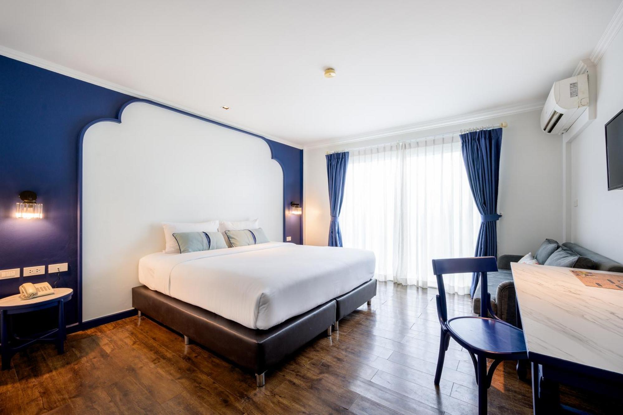 Bhukitta Boutique Hotel Phuket Town Exterior photo